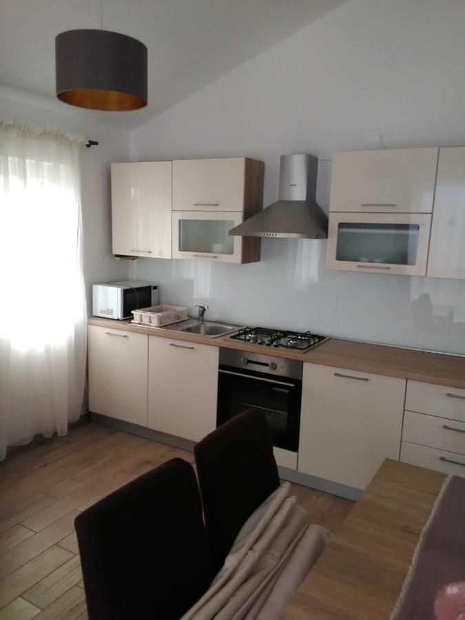 Apartman Periska Vir Exterior foto