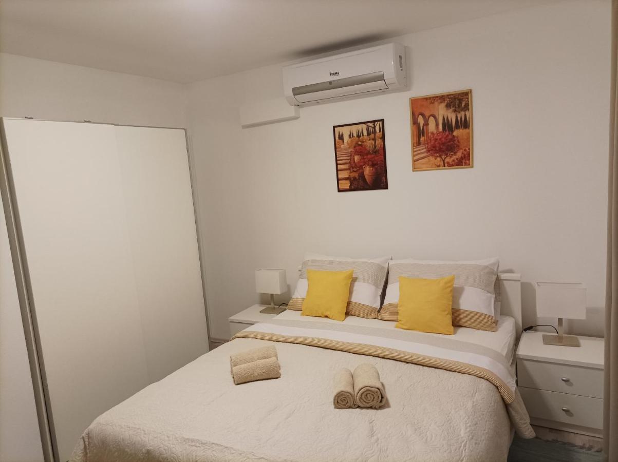 Apartman Periska Vir Exterior foto