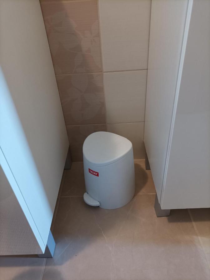 Apartman Periska Vir Exterior foto