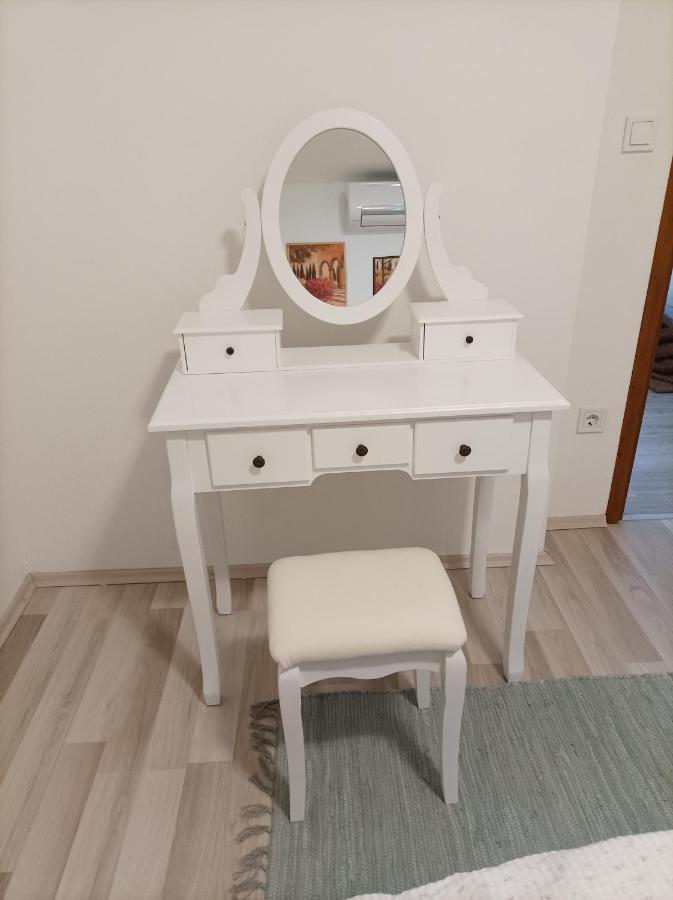 Apartman Periska Vir Exterior foto