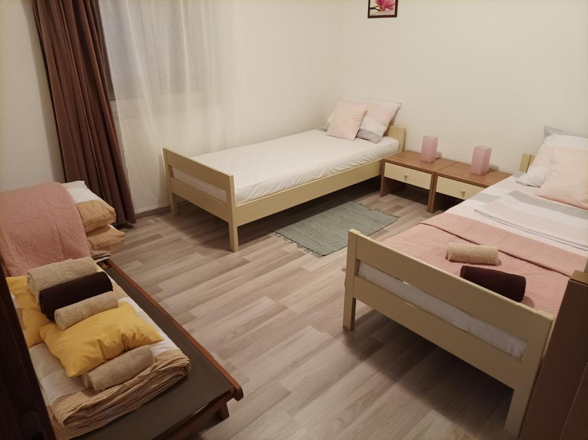 Apartman Periska Vir Exterior foto
